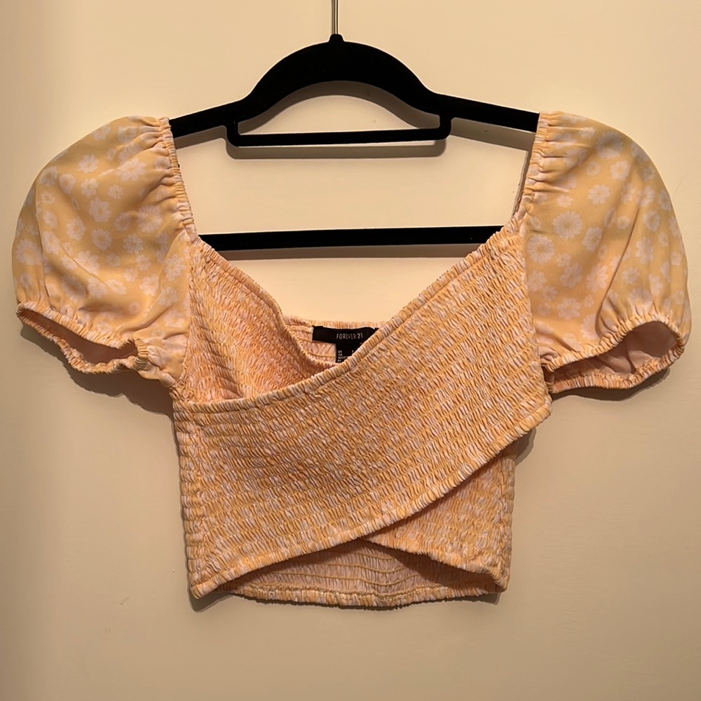 Small forever 21 crop top - Picture 1 of 3